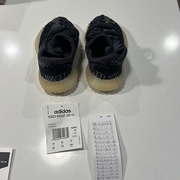 adidas gazelle silver green womens Adidas Yeezy Boost 350 V2 Men's Shoes Asriel-Carbon – Sports Plaza NY